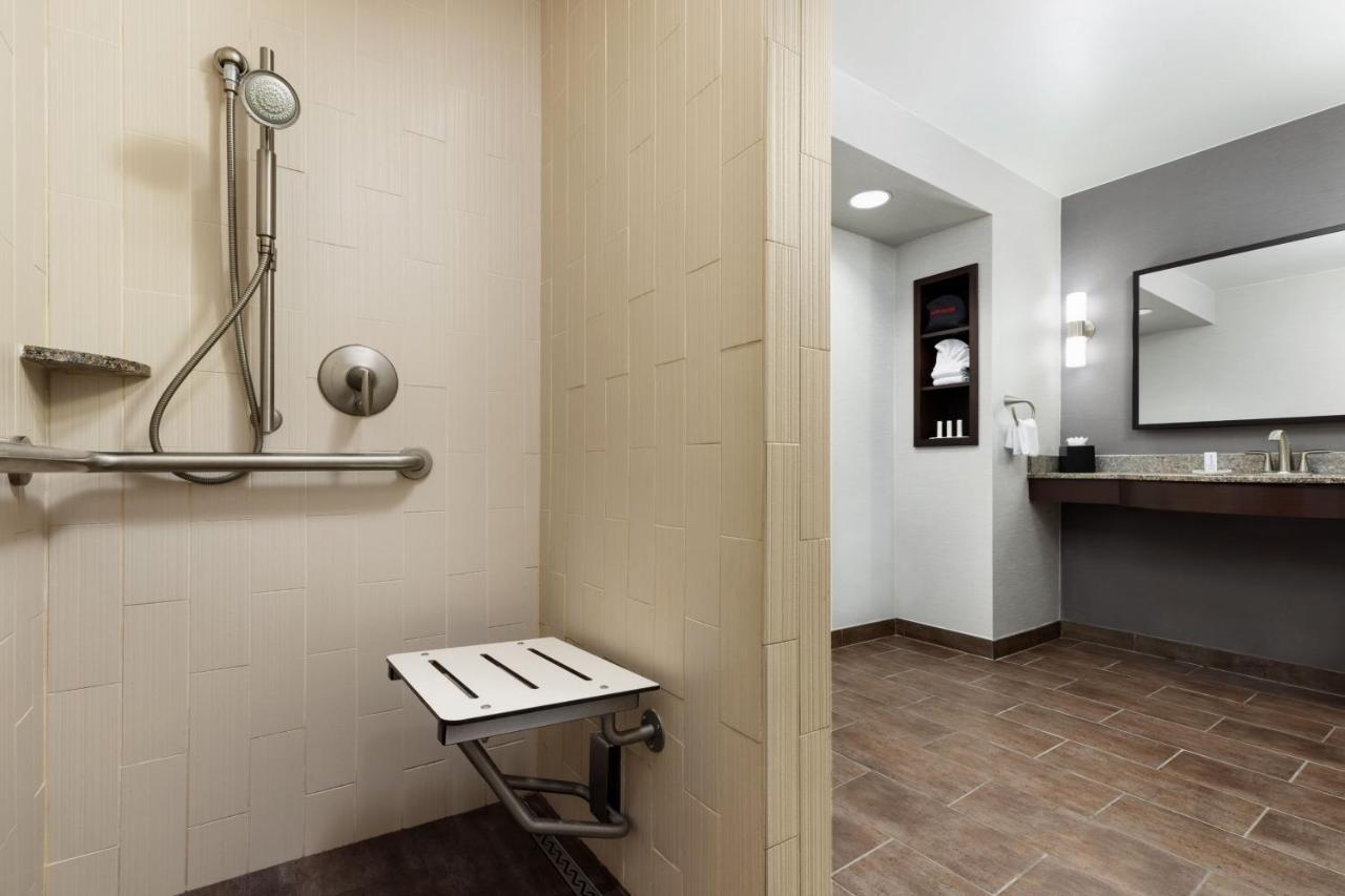Courtyard By Marriott Los Angeles Woodland Hills מראה חיצוני תמונה