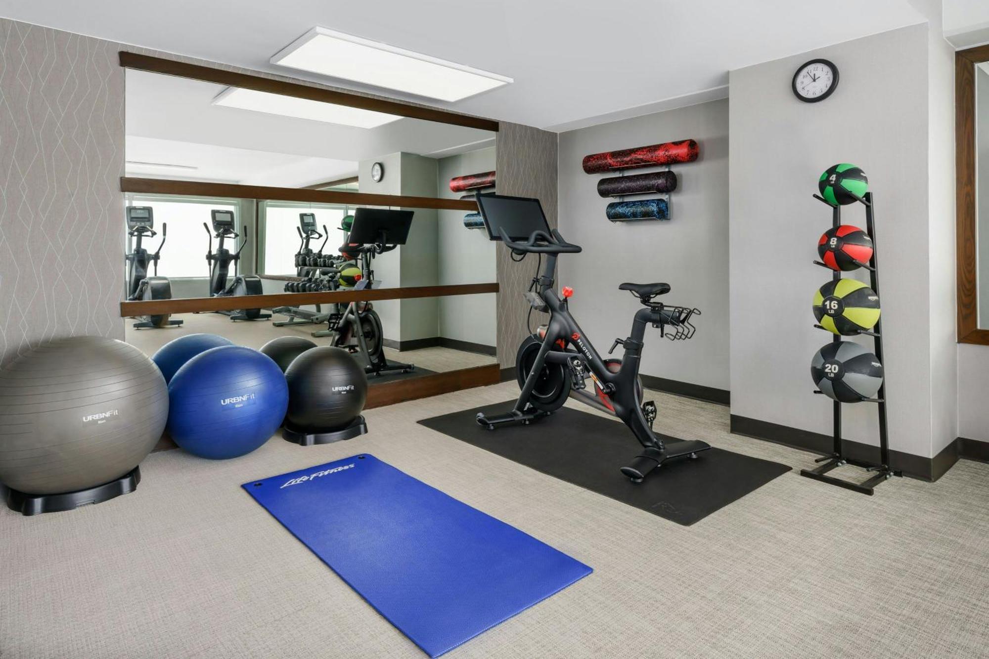 Courtyard By Marriott Los Angeles Woodland Hills מראה חיצוני תמונה