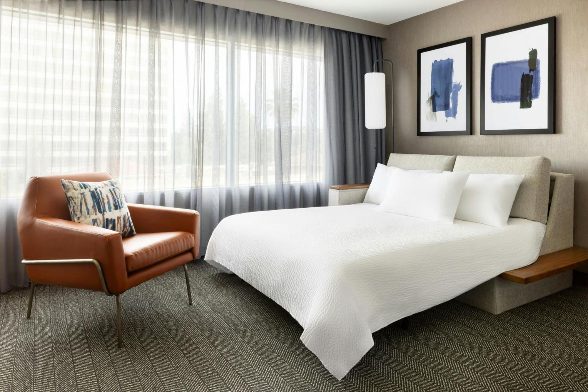 Courtyard By Marriott Los Angeles Woodland Hills מראה חיצוני תמונה