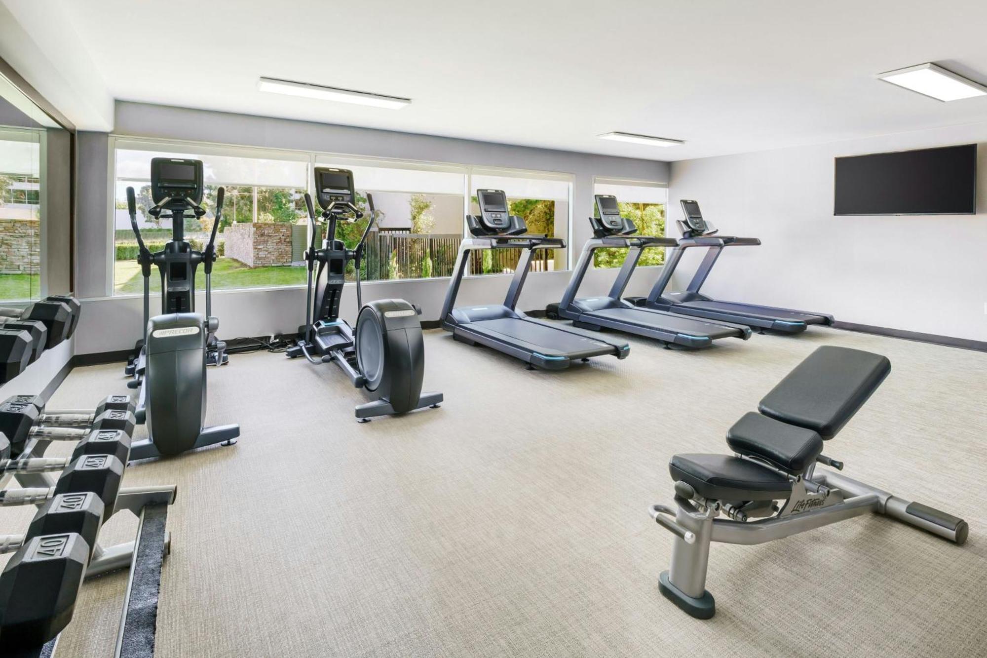 Courtyard By Marriott Los Angeles Woodland Hills מראה חיצוני תמונה