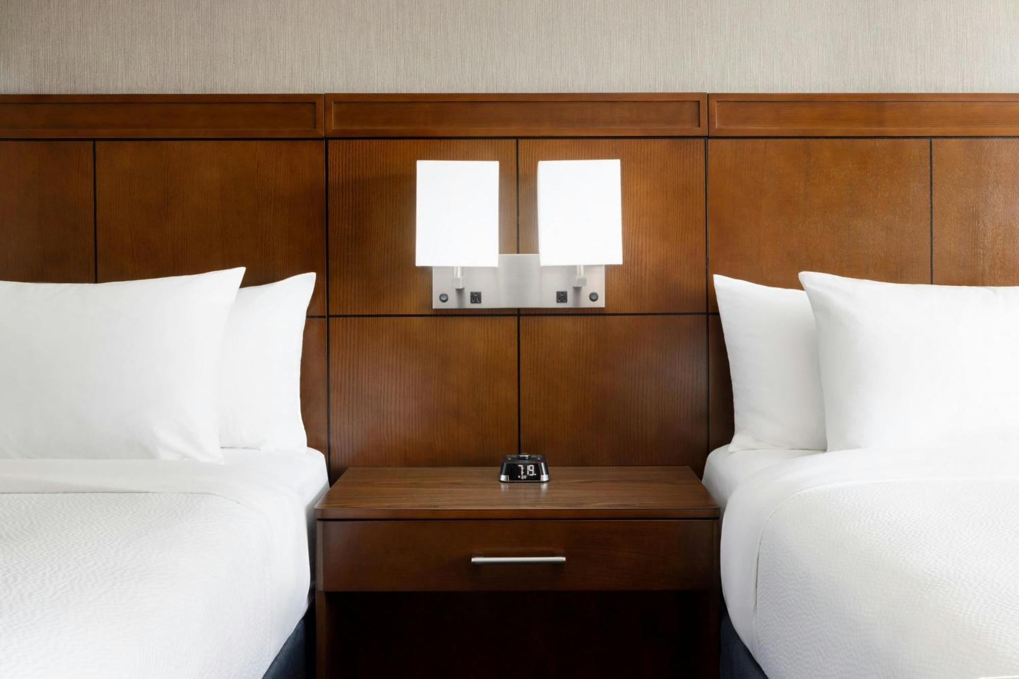 Courtyard By Marriott Los Angeles Woodland Hills מראה חיצוני תמונה